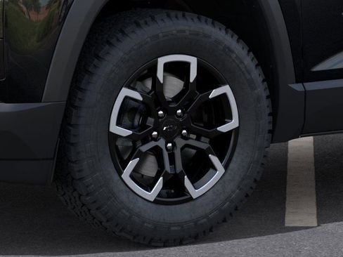 New 2026 Chevrolet Equinox ACTIV w/ Convenience Package III image 46