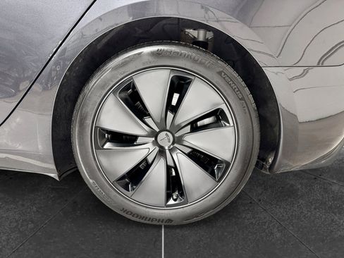 Used 2024 Tesla Model 3 Long Range AWD/4WD image 31