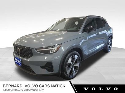 Certified 2023 Volvo XC40 B5 Plus w/ Protection Package Premier