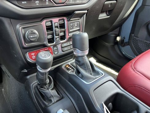 Used 2024 Jeep Wrangler Unlimited Rubicon 392 AWD/4WD image 31