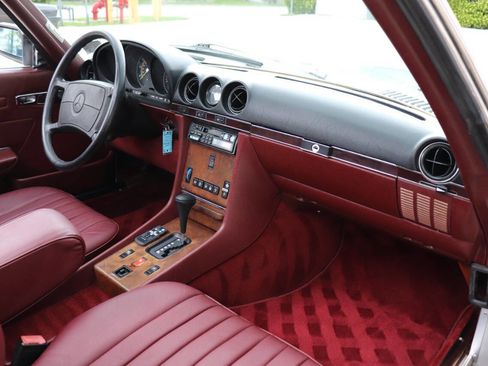 Used 1987 Mercedes-Benz 560 SL image 20