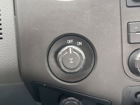 Used 2014 Ford F250 XL w/ Power Equipment Group image 22