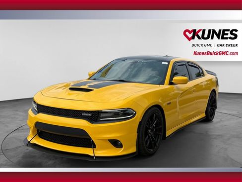 Used 2017 Dodge Charger R/T RWD image 5