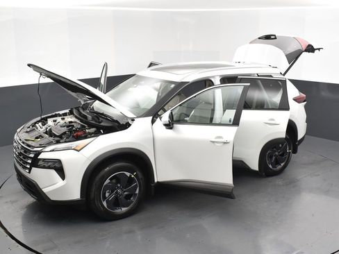 New 2026 Nissan Rogue SV w/ SV Premium Package image 31