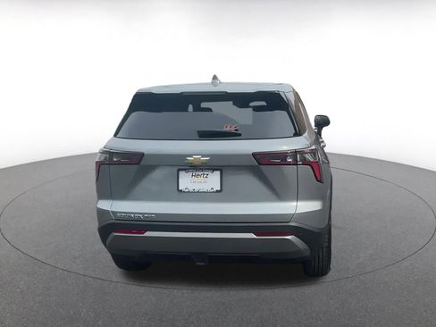 Used 2025 Chevrolet Equinox LT image 11