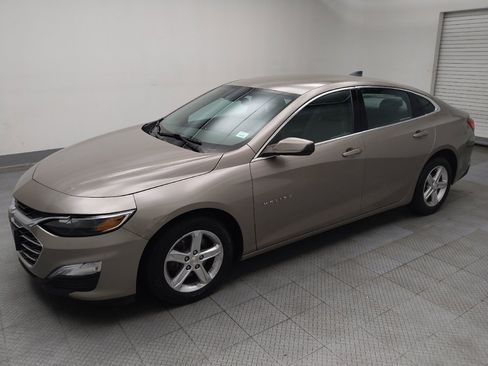 Used 2023 Chevrolet Malibu LS w/ Driver Confidence Package FWD image 2