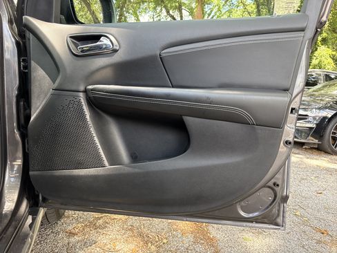 Used 2015 Dodge Journey Crossroad w/ Flexible Seating Group FWD image 24