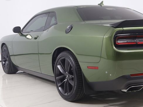 Used 2019 Dodge Challenger R/T Scat Pack w/ Shaker Package image 25
