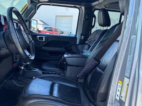 Used 2018 Jeep Wrangler Unlimited Rubicon AWD/4WD image 5