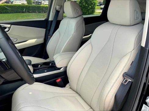 Used 2025 Acura RDX SH-AWD w/ Technology Package image 9