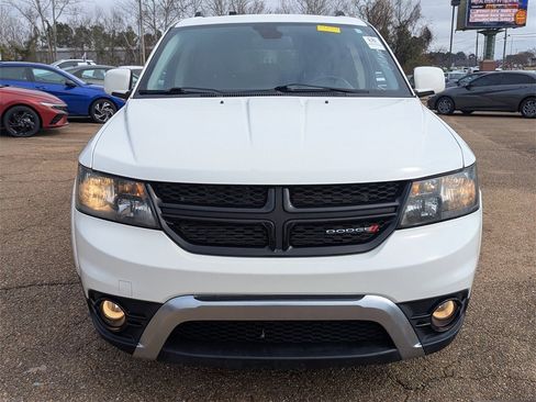 Used 2020 Dodge Journey Crossroad image 2