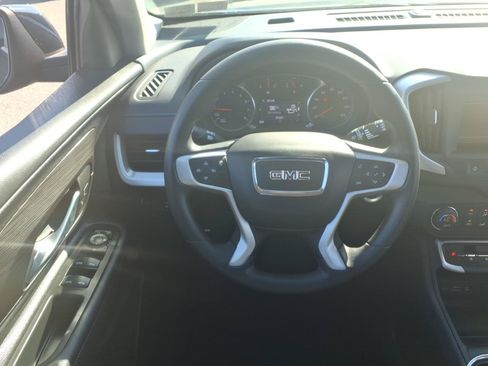 Used 2022 GMC Terrain SLE w/ Driver Convenience Package FWD image 24
