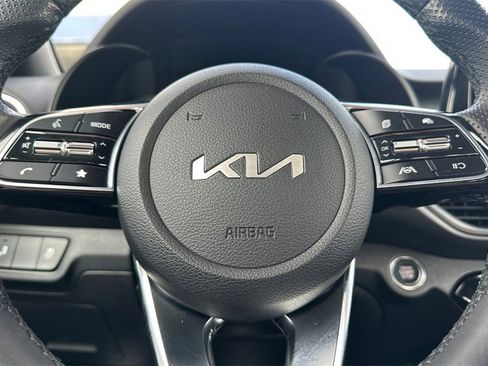 Used 2023 Kia Forte GT-Line image 19