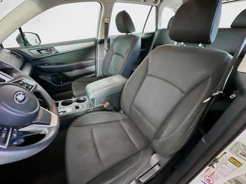 Used 2019 Subaru Outback 2.5i image 13