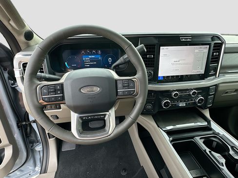 New 2026 Ford F250 Platinum w/ Platinum Plus Package AWD/4WD image 7