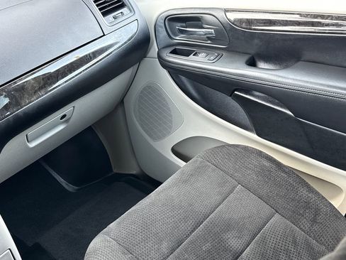 Used 2012 Dodge Grand Caravan Crew w/ Crew Value Pkg image 16
