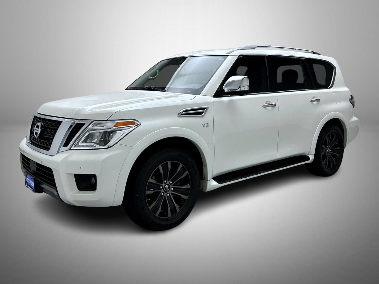 Used 2019 Nissan Armada Platinum w/ Captain's Chairs Package AWD/4WD image 1