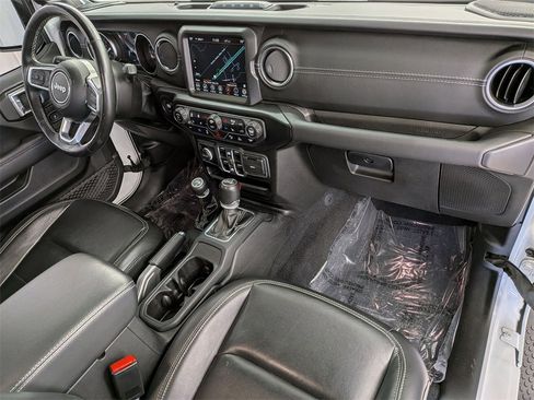 Used 2022 Jeep Wrangler Unlimited Sahara w/ Cold Weather Group image 33
