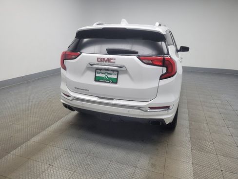 Used 2020 GMC Terrain Denali w/ LPO, Floor Liner Package FWD image 7