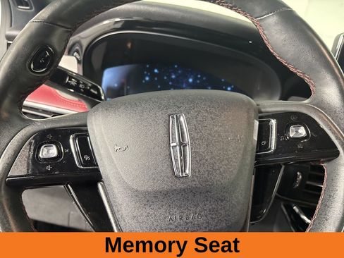 Used 2023 Lincoln Corsair Reserve w/ Equipment Group 201A image 13