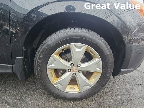 Used 2015 Subaru Forester 2.5i Premium w/ All-Weather Package image 17