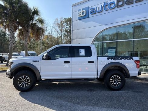 Used 2018 Ford F150 XLT image 2