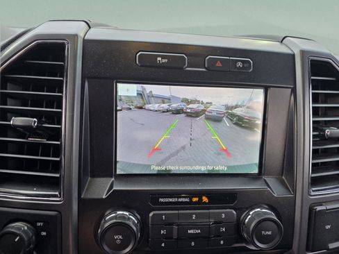 Used 2020 Ford F150 XLT w/ Equipment Group 302A Luxury image 16