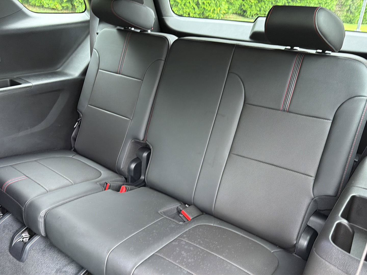 Used 2023 Chevrolet Traverse RS w/ LPO, Floor Liner Package FWD image 11