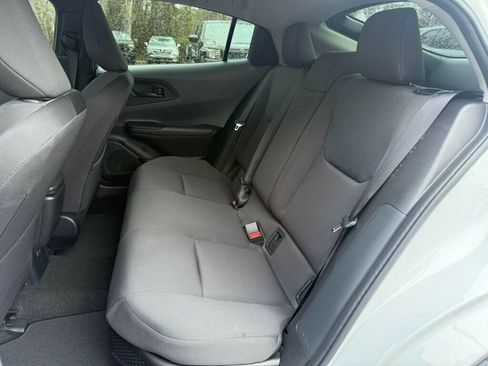 Used 2025 Toyota Prius LE image 7