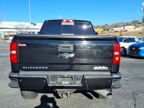 Used 2017 Chevrolet Silverado 2500 High Country w/ Duramax Plus Package image 7