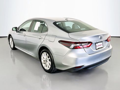 Used 2022 Toyota Camry LE FWD image 9