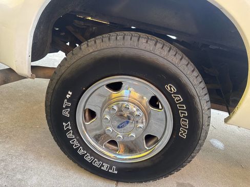 Used 2006 Ford F350 Lariat image 37