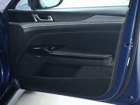 Used 2025 Kia K5 EX image 36