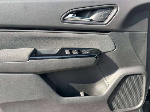 Used 2024 Honda Prologue EX image 17