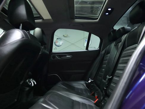 Used 2017 Alfa Romeo Giulia Ti w/ TI 19" Sport Package image 24