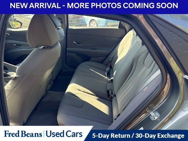 Certified 2024 Hyundai Elantra SEL FWD image 9