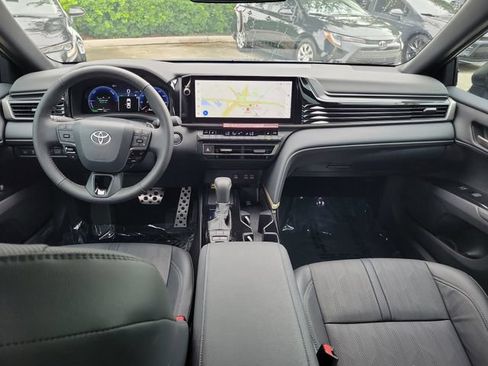 Used 2026 Toyota Camry XSE FWD image 9