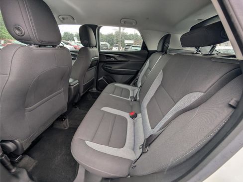 Used 2023 Chevrolet TrailBlazer LS AWD/4WD image 14