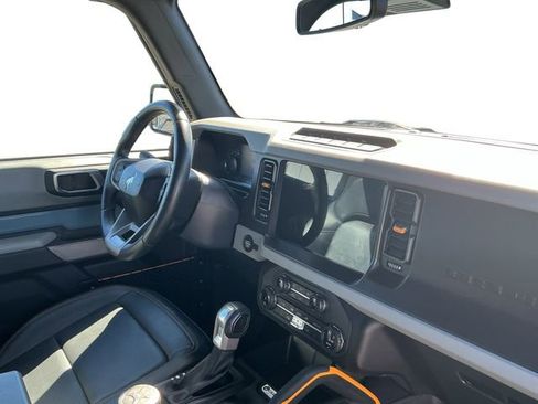 Used 2022 Ford Bronco Badlands w/ Sasquatch Package image 10