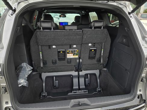 Certified 2026 Toyota Sienna XSE FWD image 24