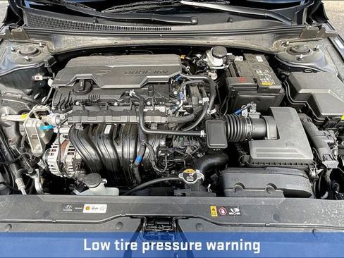 New 2025 Hyundai Elantra SEL image 13