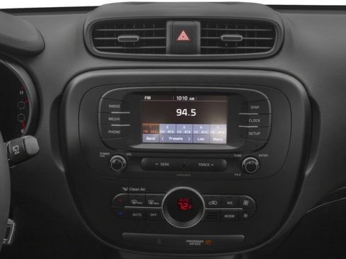 Used 2017 Kia Soul + FWD image 9