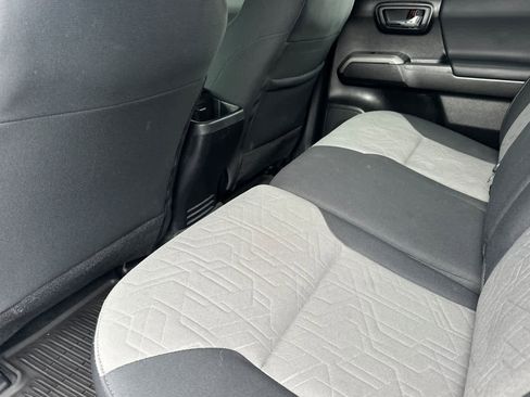 Certified 2023 Toyota Tacoma TRD Off-Road image 4