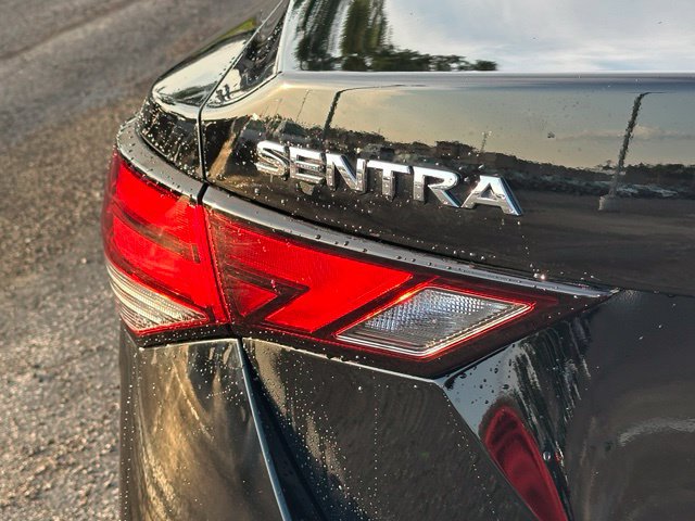 Used 2023 Nissan Sentra S FWD image 12