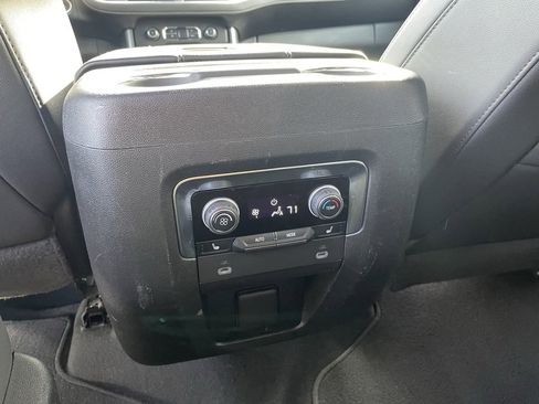 Used 2024 Chevrolet Tahoe Premier image 25