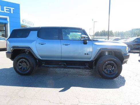 Used 2024 GMC Hummer EV 3X w/ Omega Edition AWD/4WD image 9