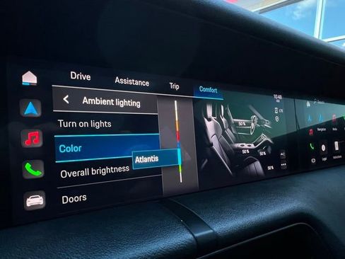 Used 2022 Porsche Taycan 4 Cross Turismo w/ Premium Package image 21