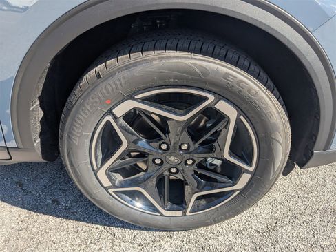 New 2026 Ford Escape Platinum w/ Premium Technology Package image 11