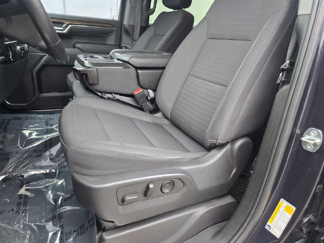 Used 2022 Chevrolet Silverado 1500 LT AWD/4WD image 5