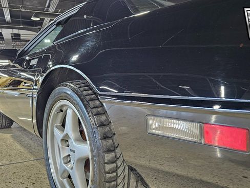 Used 1994 Chevrolet Corvette Convertible image 12